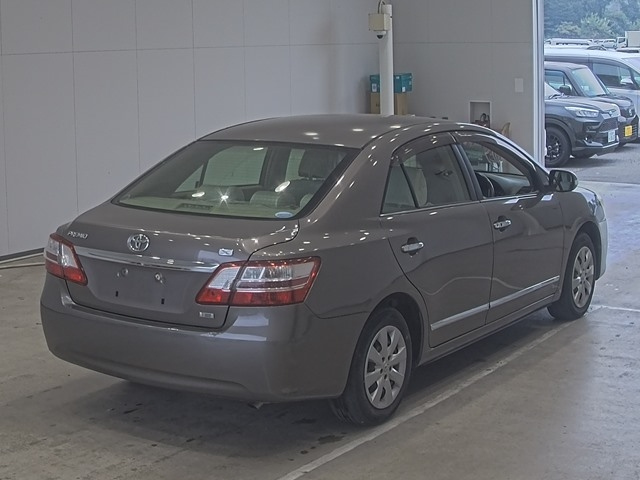 TOYOTA PREMIO 2012