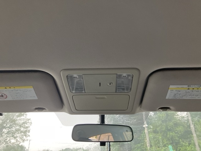 NISSAN TIIDA 2010