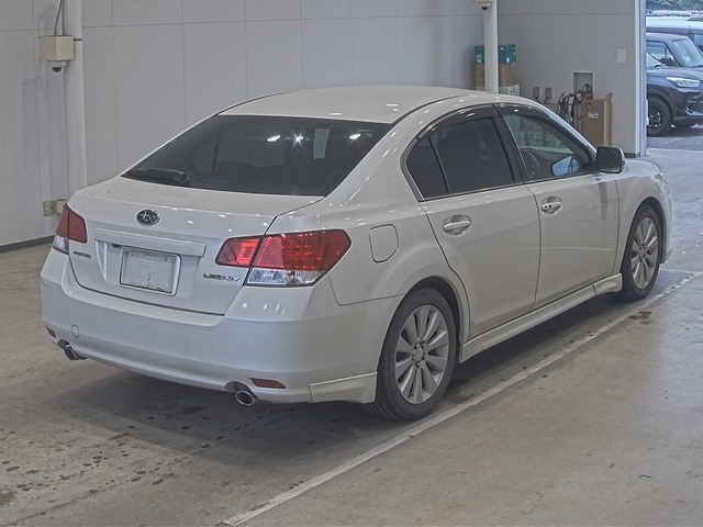 SUBARU LEGACY B4 2010