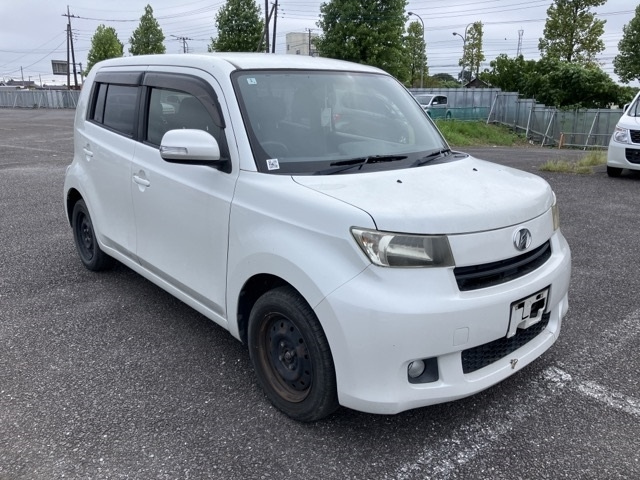 TOYOTA BB 2014