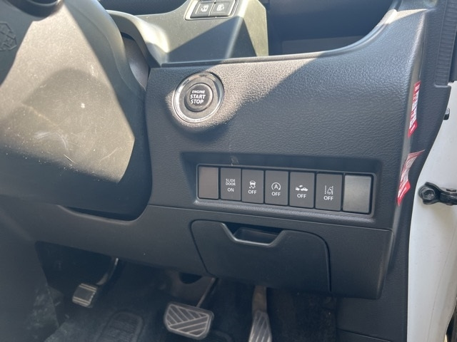 MITSUBISHI DELICA D2 2017