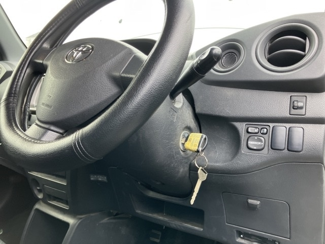 TOYOTA BB 2014