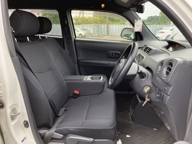 TOYOTA BB 2014