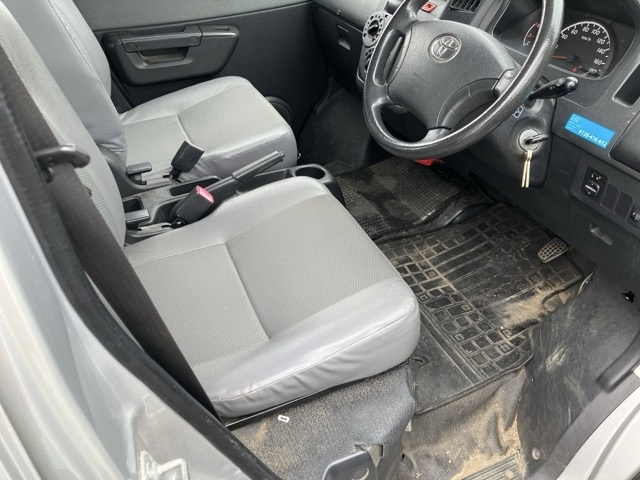 TOYOTA TOWN ACE VAN 2011