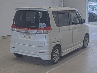 SUZUKI SOLIO 2011