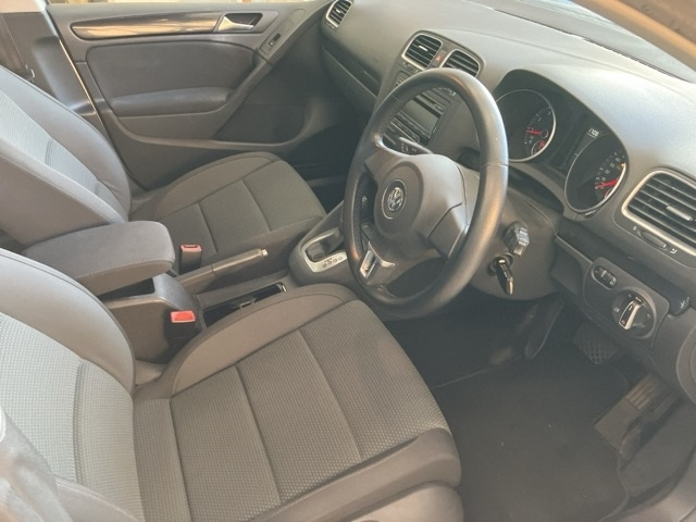 VOLKSWAGEN GOLF 2012