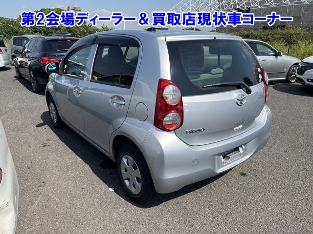 TOYOTA PASSO 2010