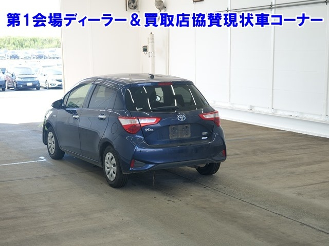 TOYOTA VITZ 2019