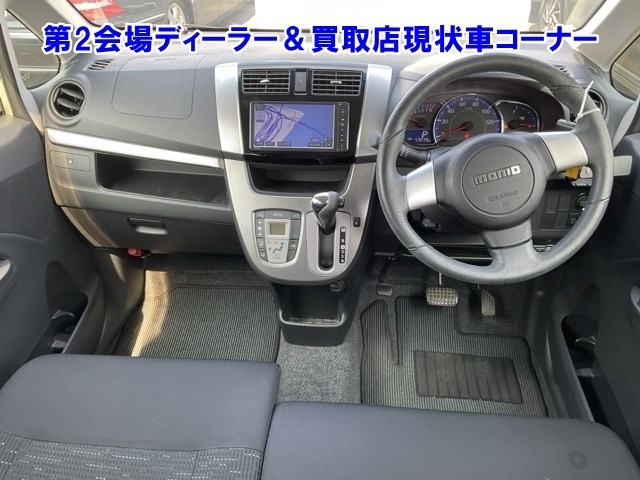 DAIHATSU MOVE 2013