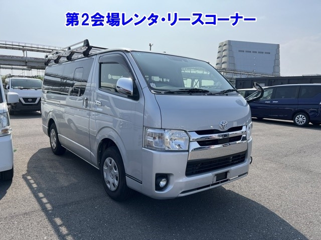 TOYOTA HIACE VAN 2018