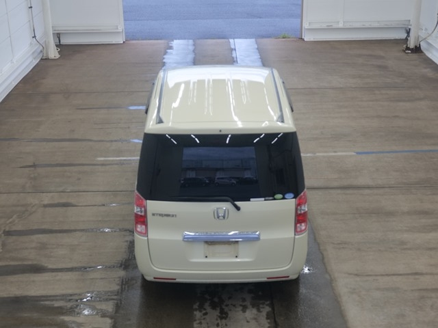 HONDA STEP WAGON 2011