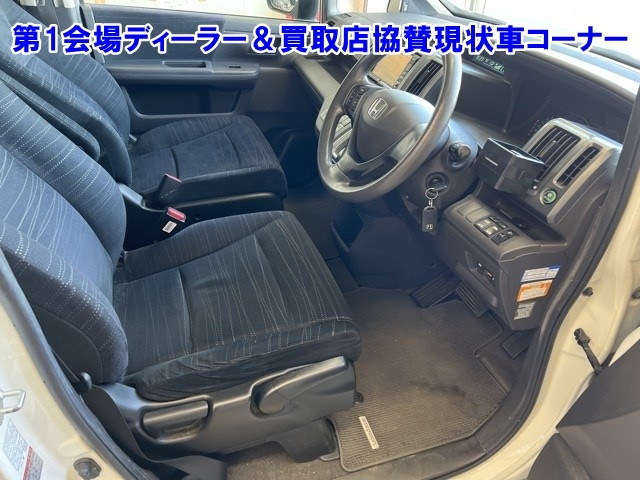 HONDA STEP WAGON 2010
