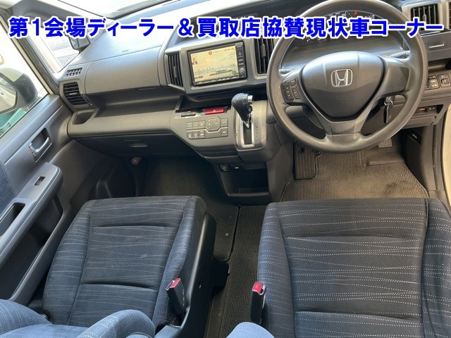 HONDA STEP WAGON 2010