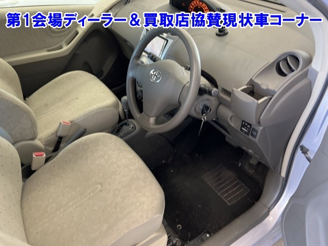 TOYOTA VITZ 2009