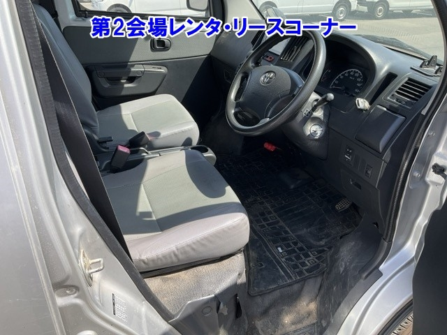 TOYOTA TOWN ACE VAN 2011