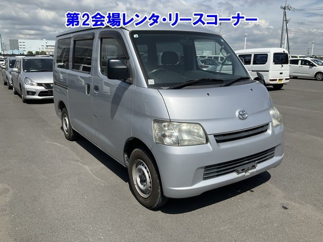 TOYOTA TOWN ACE VAN 2011