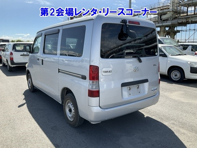 TOYOTA TOWN ACE VAN 2011