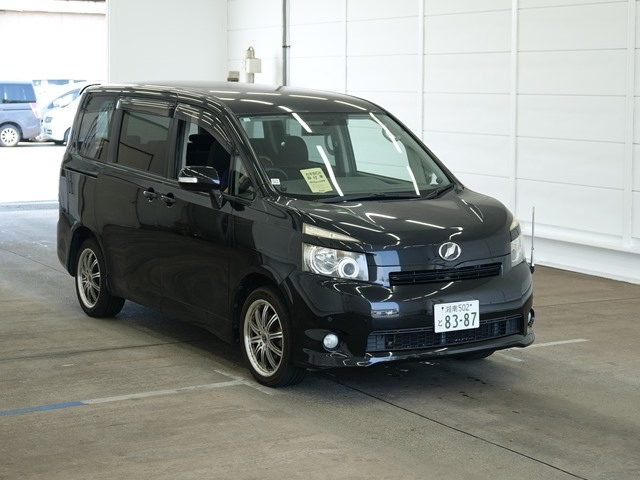 TOYOTA VOXY 2008