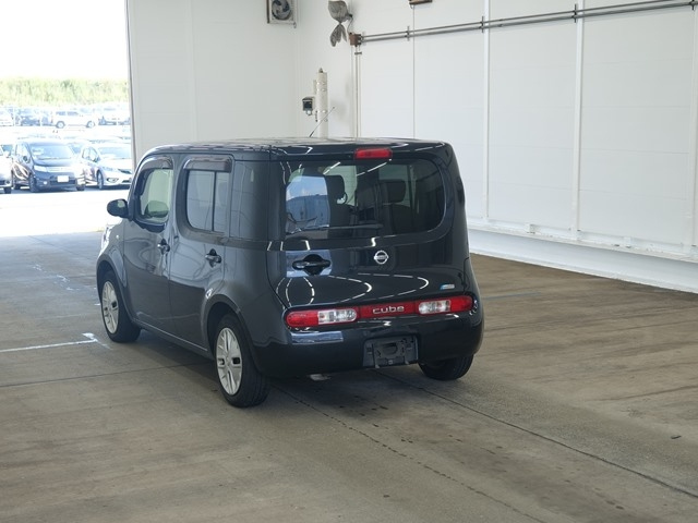 NISSAN CUBE 2012