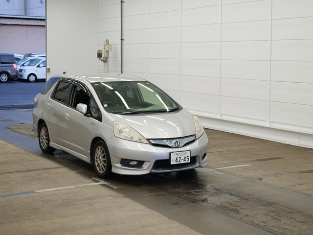 HONDA FIT SHUTTLE 2013