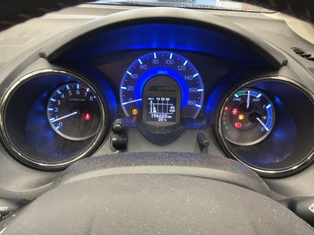 HONDA FIT SHUTTLE 2013