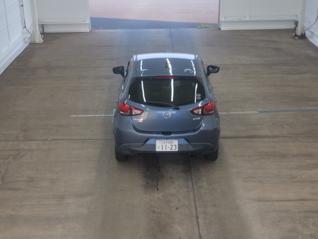 MAZDA DEMIO 2015
