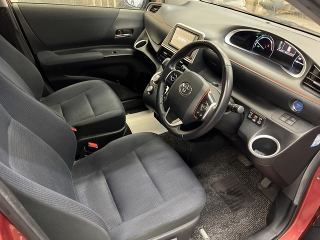 TOYOTA SIENTA 2016