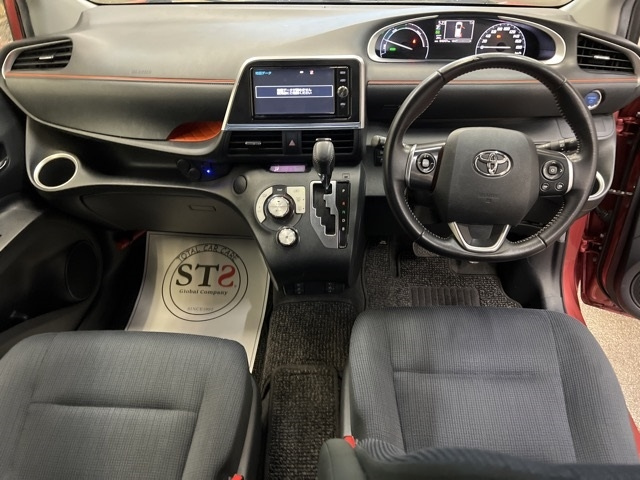 TOYOTA SIENTA 2016