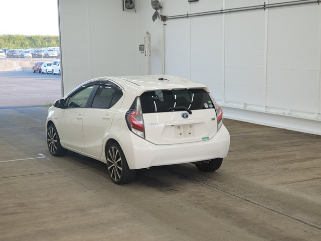 TOYOTA AQUA 2013