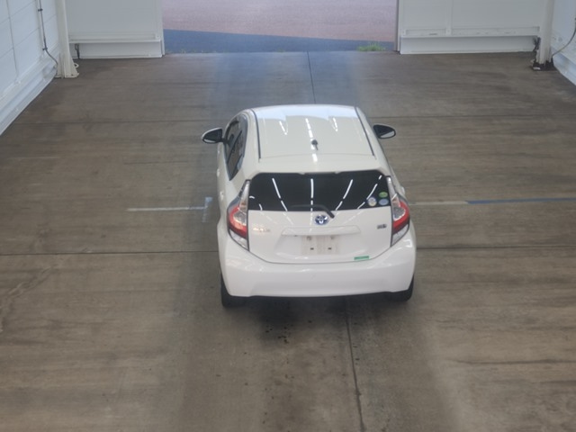 TOYOTA AQUA 2013