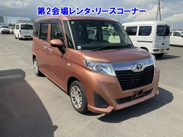 TOYOTA ROOMY 2016