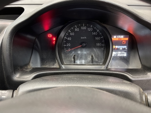 NISSAN NV200 2020