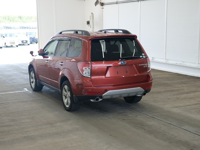 SUBARU FORESTER 2010
