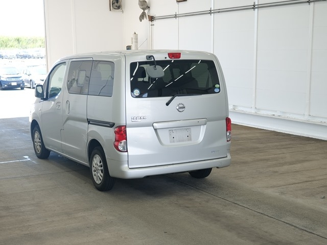 NISSAN NV200 2009