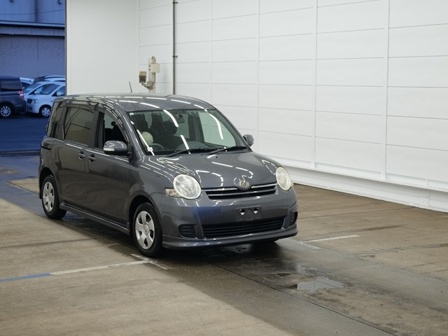 TOYOTA SIENTA 2008