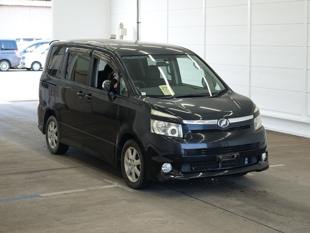 TOYOTA VOXY 2008