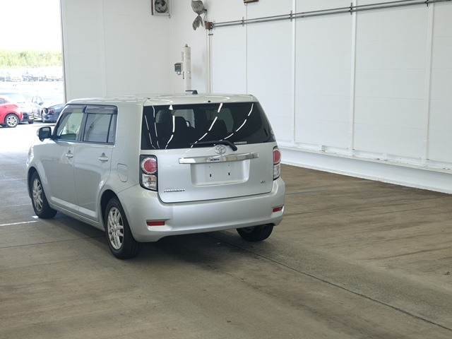 TOYOTA COROLLA RUMION 2010