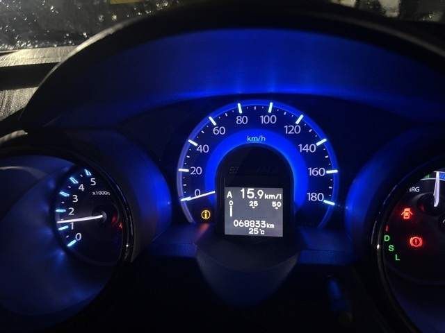 HONDA FIT SHUTTLE 2011