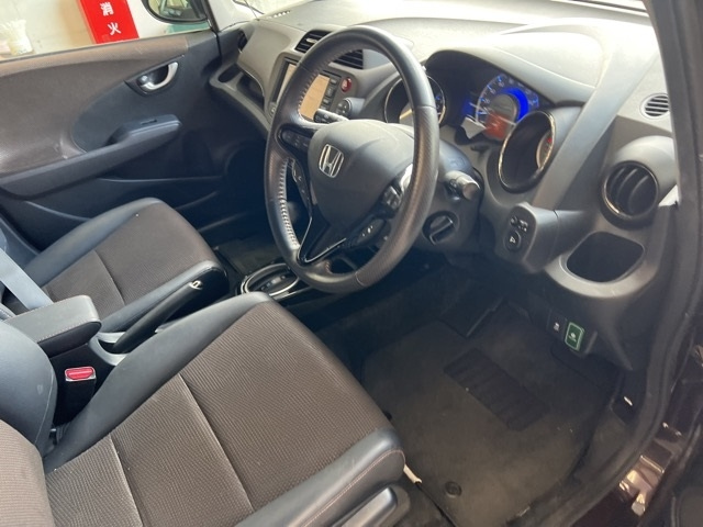 HONDA FIT SHUTTLE 2011