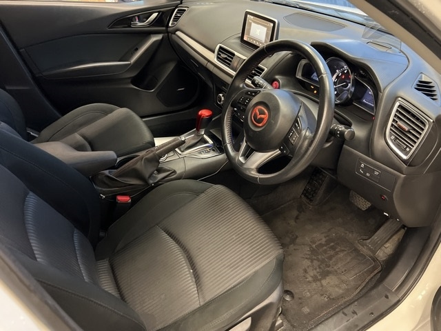 MAZDA AXELA 2016