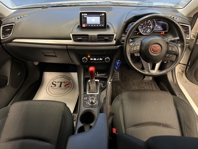 MAZDA AXELA 2016