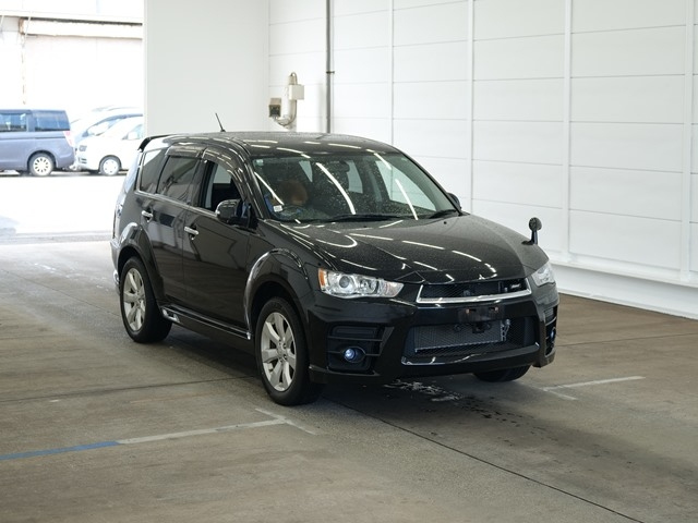 MITSUBISHI OUTLANDER 2010