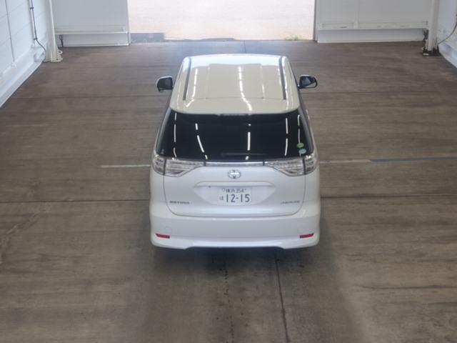 TOYOTA ESTIMA 2013