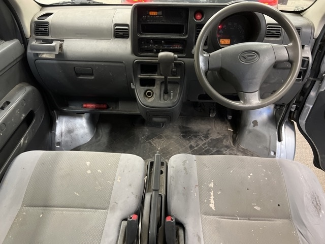 DAIHATSU HIJET VAN 2017