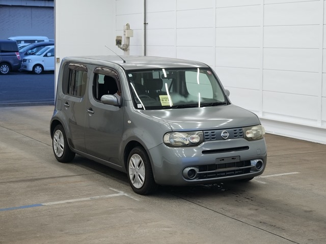 NISSAN CUBE 2010