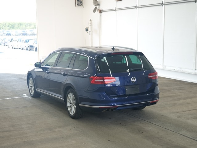 VOLKSWAGEN PASSAT VARIANT 2018