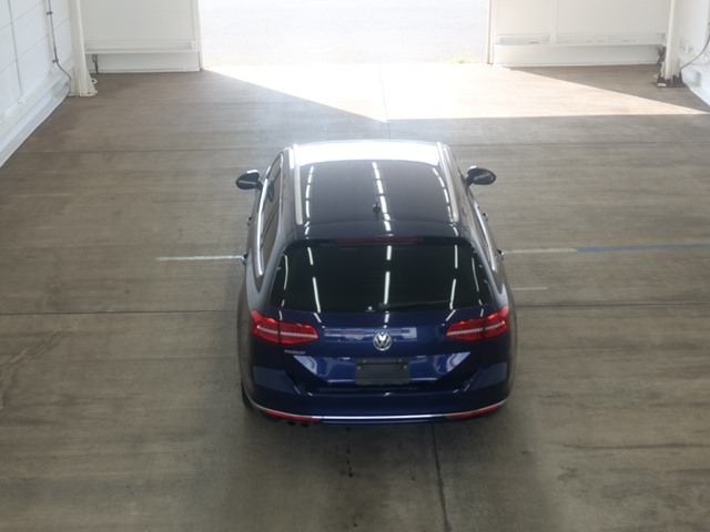 VOLKSWAGEN PASSAT VARIANT 2018