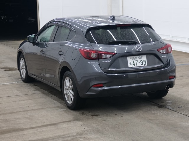 MAZDA AXELA 2017