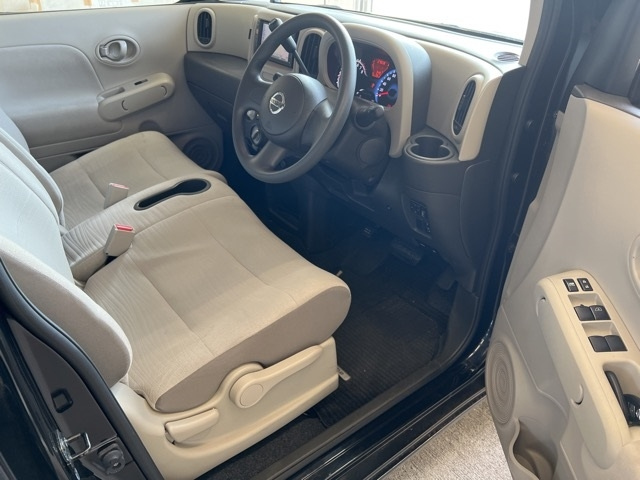NISSAN CUBE 2011