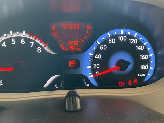 NISSAN CUBE 2011